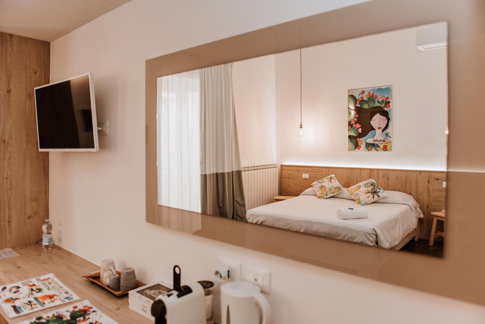 Terrae Hydrunti Bed and Breakfast Lecce Buitenkant foto