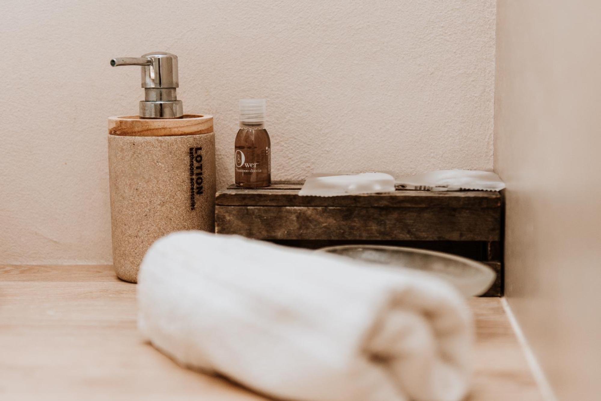 Terrae Hydrunti Bed and Breakfast Lecce Buitenkant foto